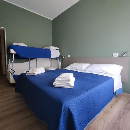 Hotel Montebello Riccione Bagian luar foto